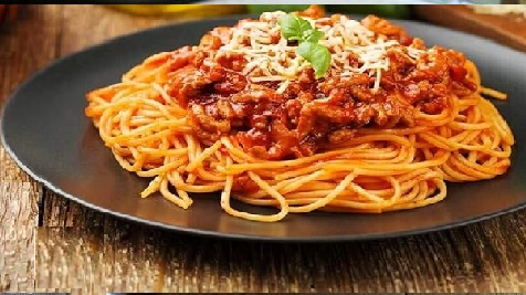 Quick Easy Spaghetti Bolognese2 1 480x270 kopie